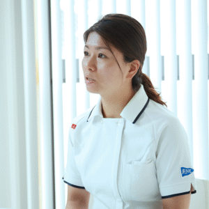 井出 典子